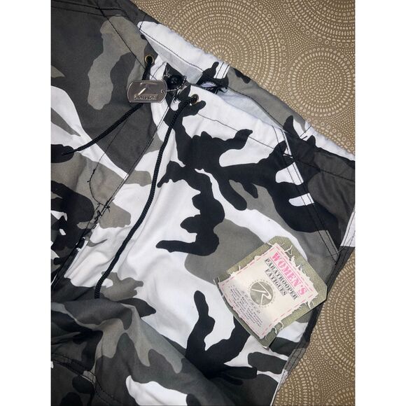 New Rothco Women's Paratrooper Fatigues city camouflage pattern - Picture 2 of 3